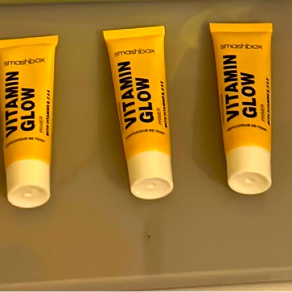NEW: Smashbox vitamin Glow, three piece primer bundle similar to the original - Picture 1 of 4